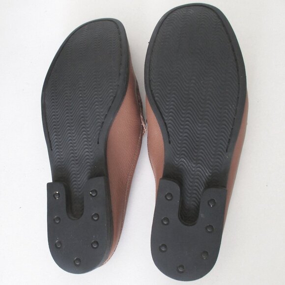 Duck Horn Womens Tan Leather Flat Loafer Mule - Size 8M - Picture 9 of 9